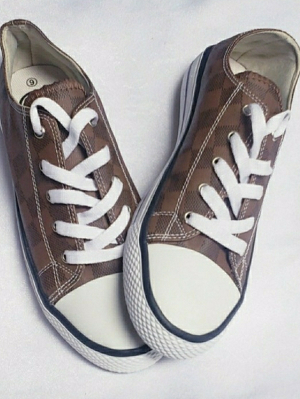 MKS SNEAKERS